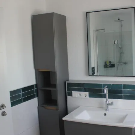 31 Apartment *